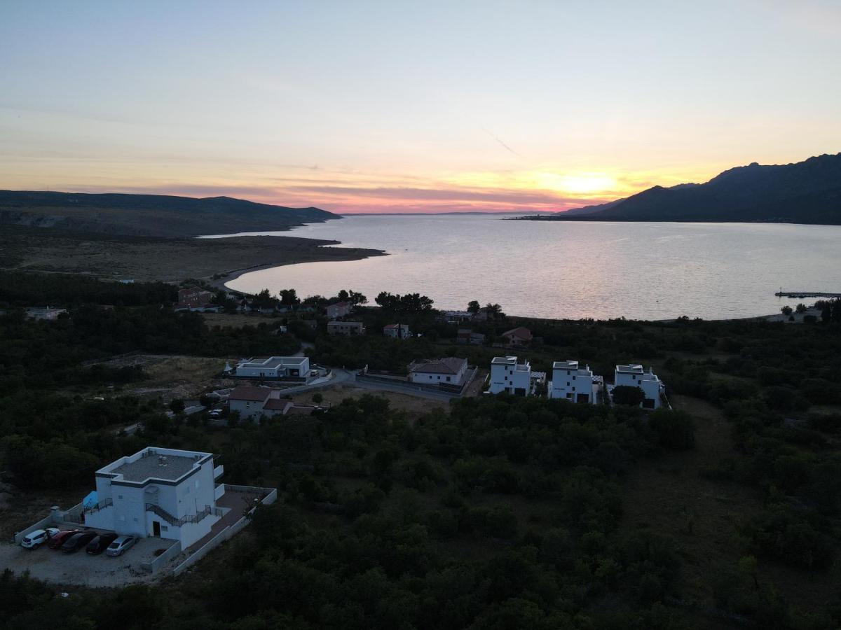 Apartments Bonaca Рованиска Екстериор снимка