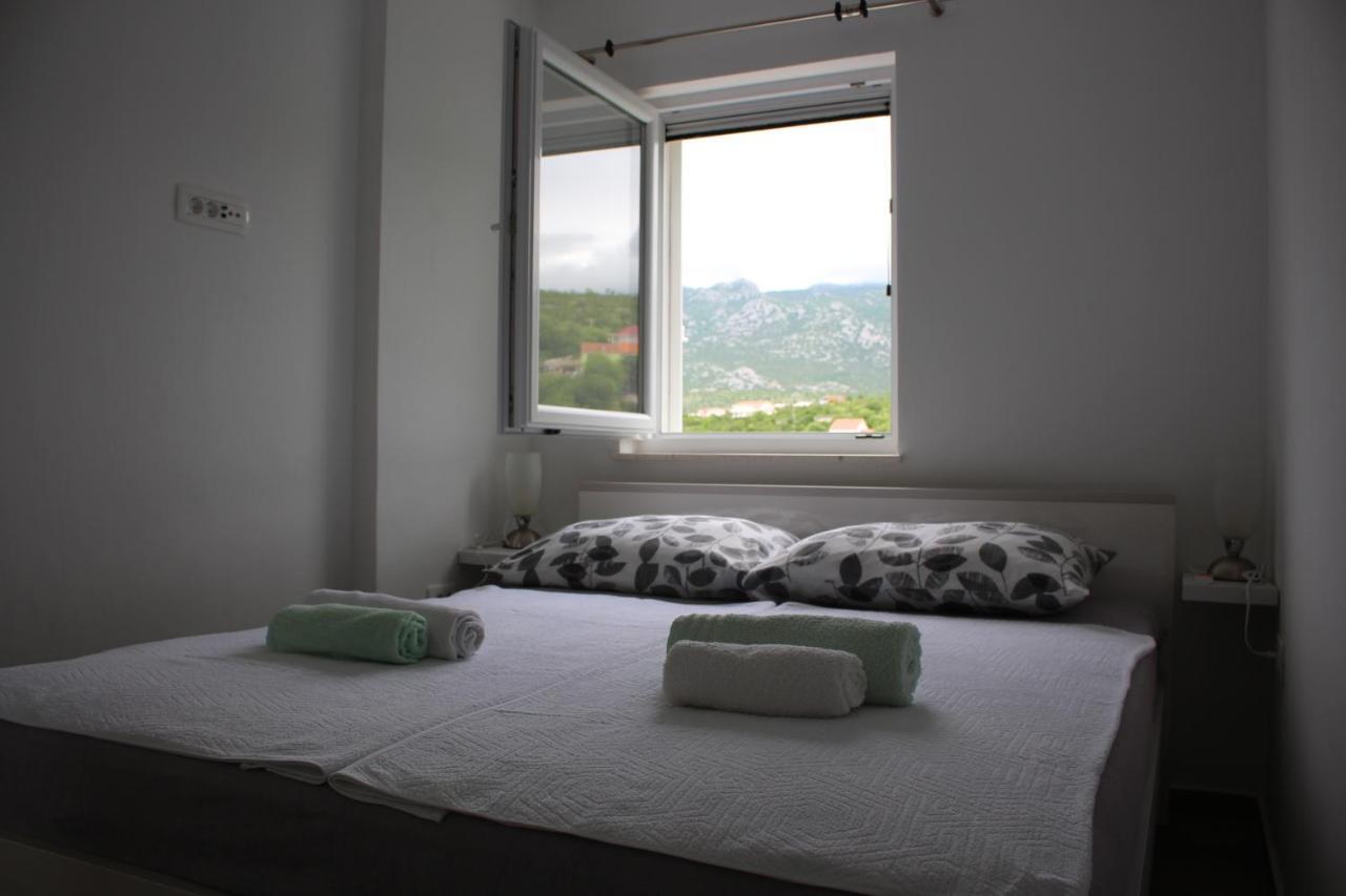 Apartments Bonaca Рованиска Екстериор снимка