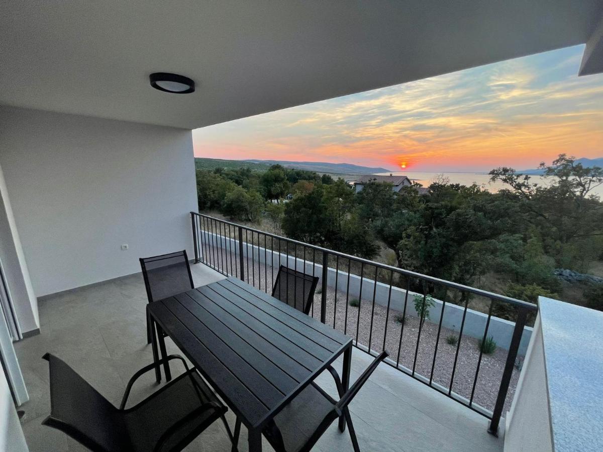 Apartments Bonaca Рованиска Екстериор снимка