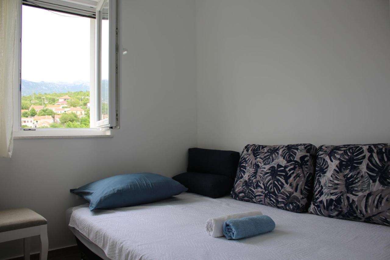 Apartments Bonaca Рованиска Екстериор снимка